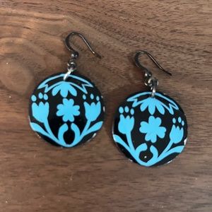 Flower Pattern Dangle Earrings Black and Blue Gently Used 1-inch Circle Shape